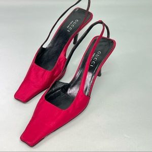 Gucci vintage evening heels, gorgeous crimson color silk
